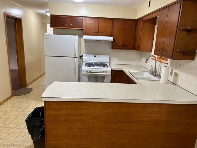 Foto del edificio - 2840 73rd Ave