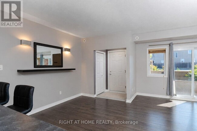 Building Photo - 165 Waterbridge Dr