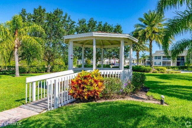 Foto del edificio - 665 Short Hills Ln
