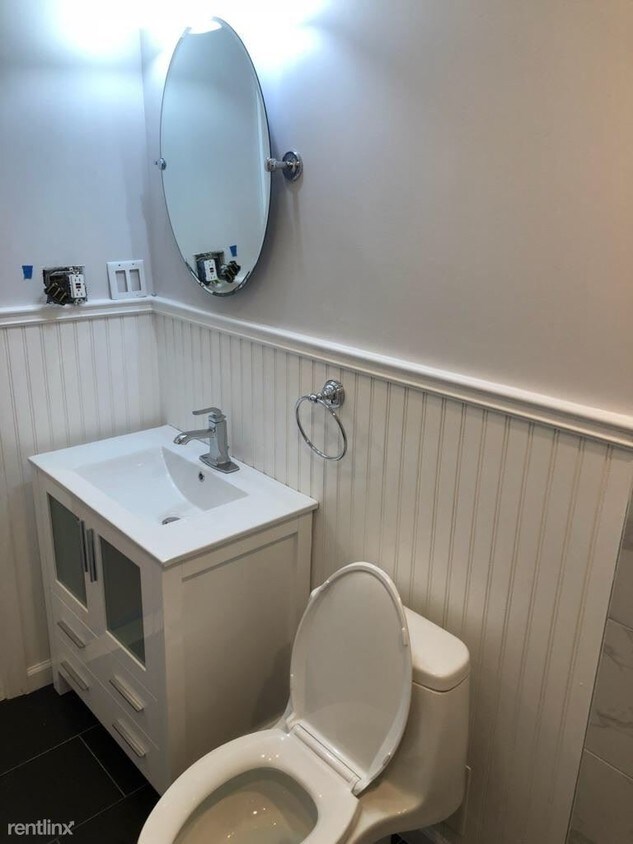 2 br, 1 bath - 2200 Paterson Plank Rd Apt 1 - 2 br, 1 bath  - 2200 Paterson Plank Rd Apt 1
