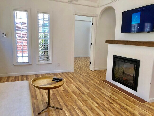 Building Photo - 3373 30th St
