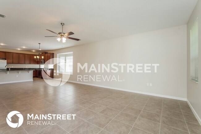 Building Photo - 6878 Sundrop St