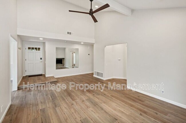 Foto del edificio - 4111 Reyes St
