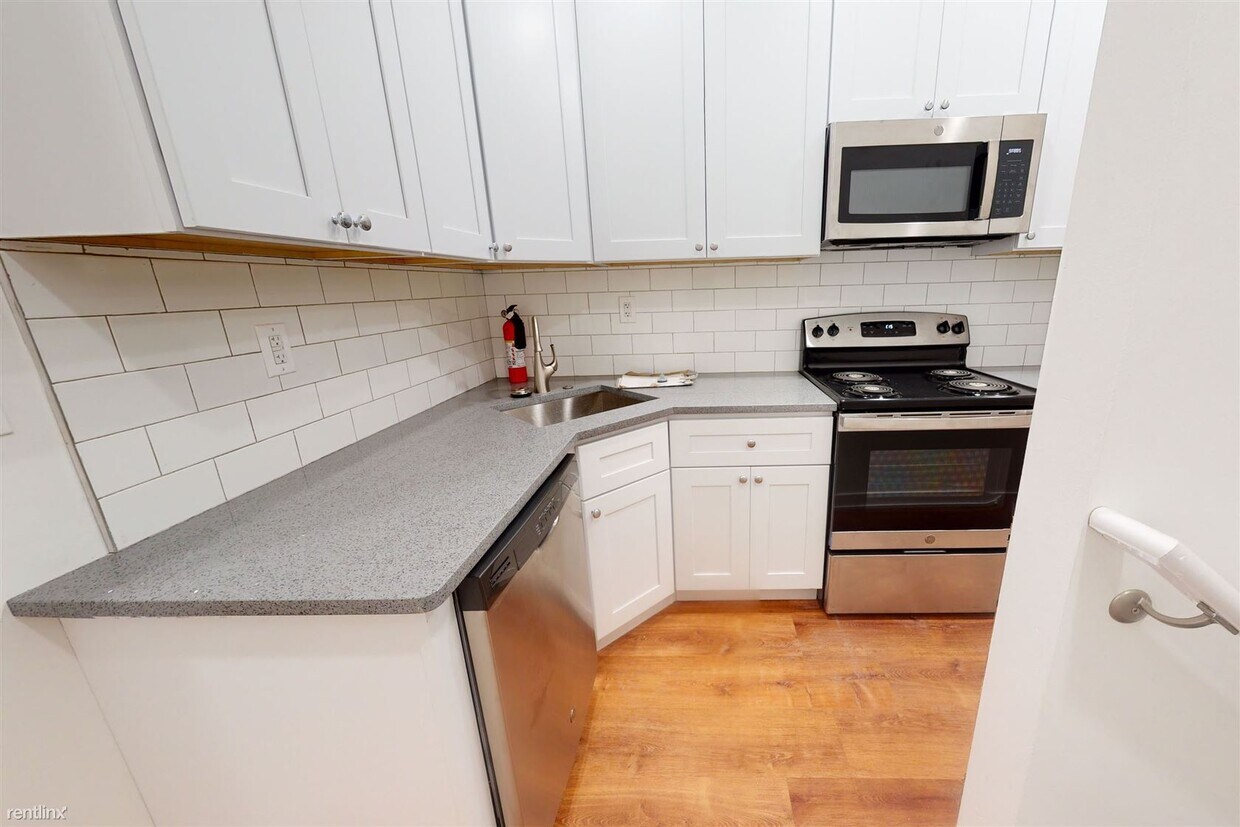 Primary Photo - 4 br, 3 bath Duplex - 1834 N Bouvier ST Un...