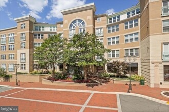 Building Photo - 12000 Market St