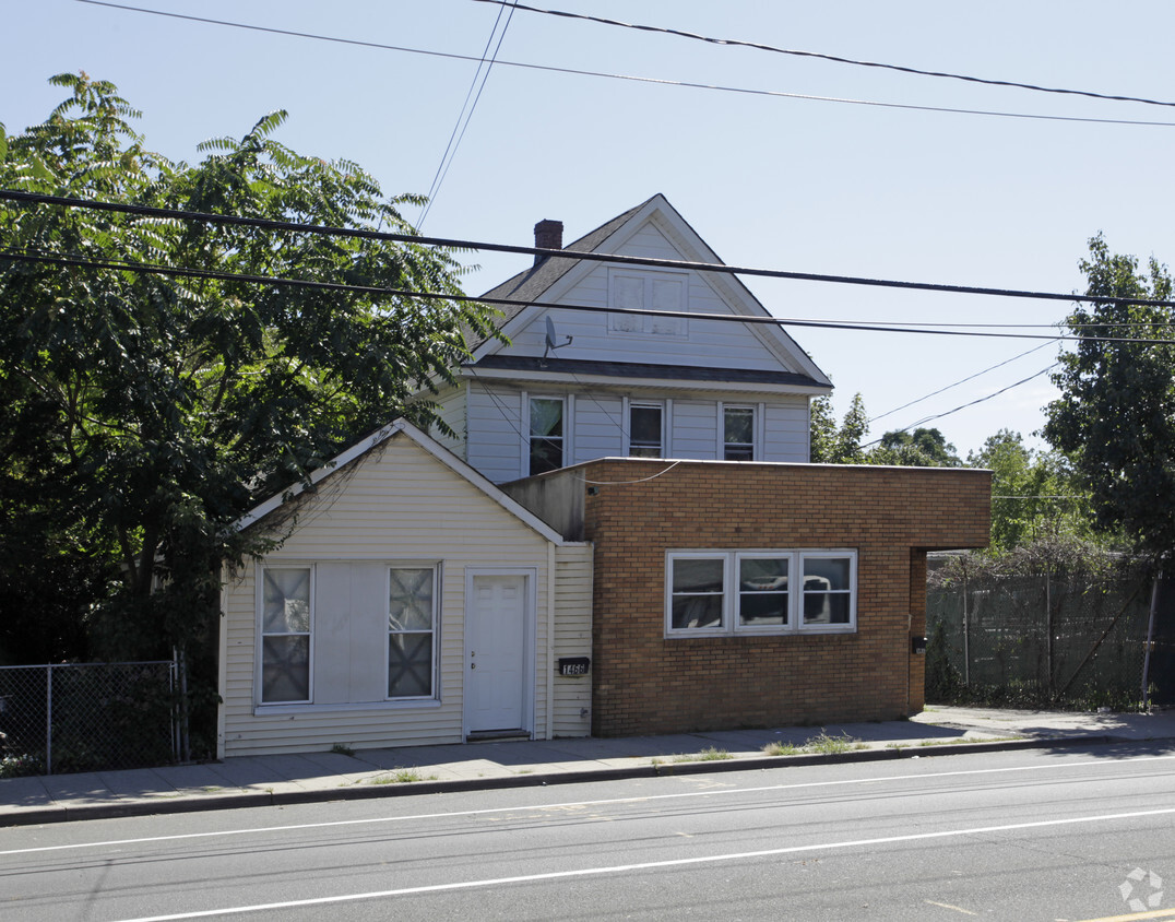 Foto del edificio - 1466 New York Ave