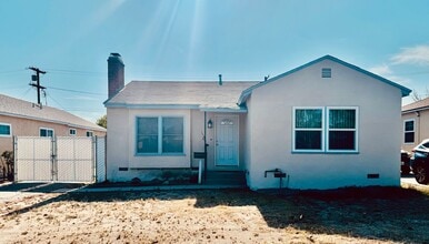 Building Photo - 7333 Camellia Ave