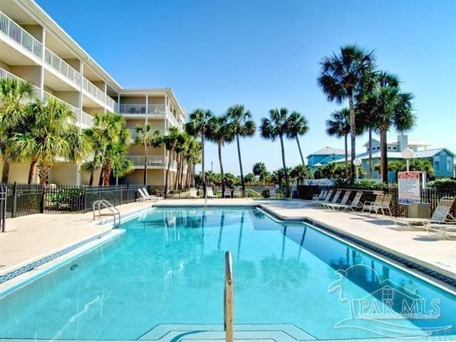 Building Photo - 13500 Sandy Key Dr