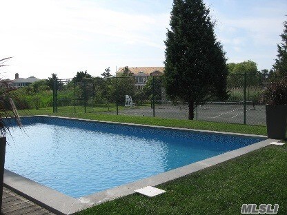 Foto del edificio - 10 Fanning Dr