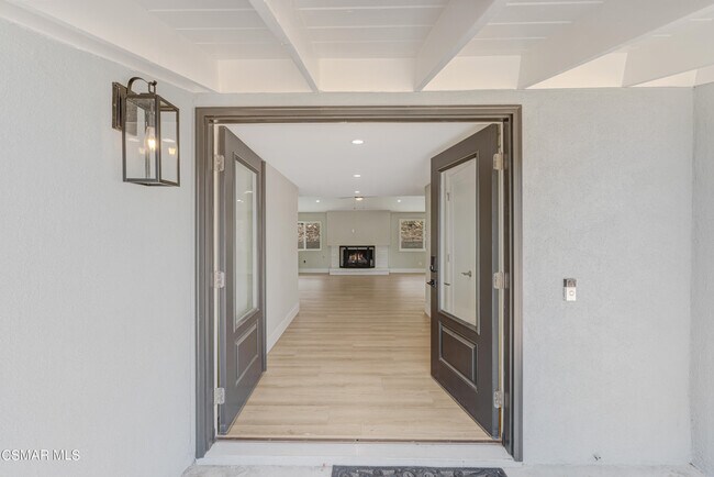 Foto del edificio - 1162 Roxbury Pl