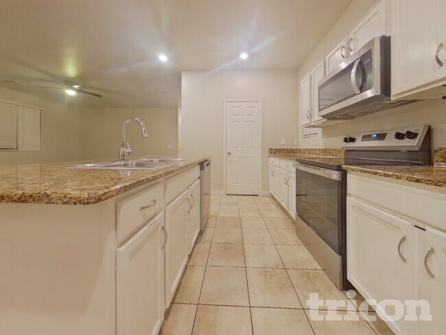 Foto del edificio - 16221 W La Ventilla Way