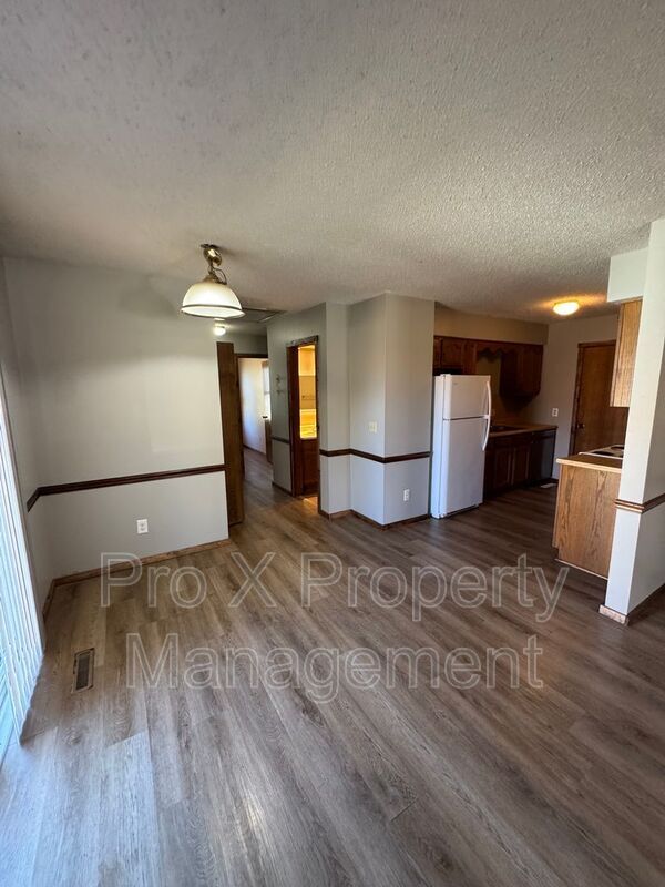 Building Photo - 3724 Farm Rd