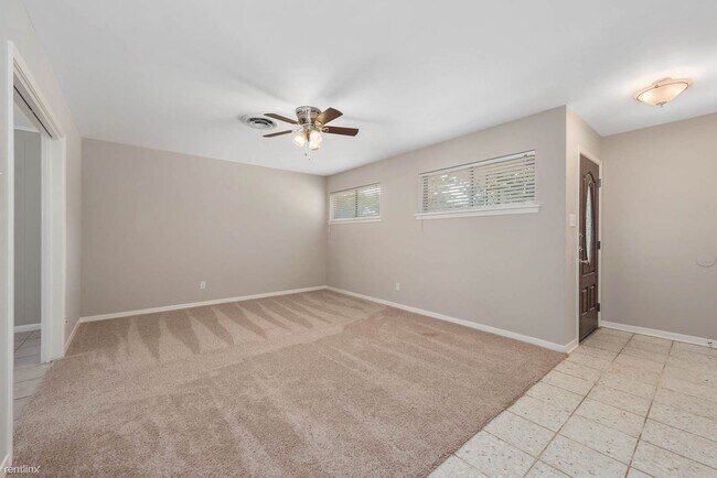 Foto del edificio - 5 br, 3 bath House - 808 Vine St