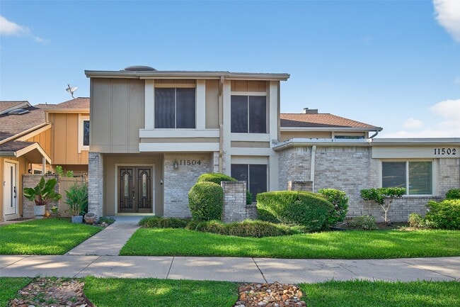 Building Photo - 11504 Village Pl Dr