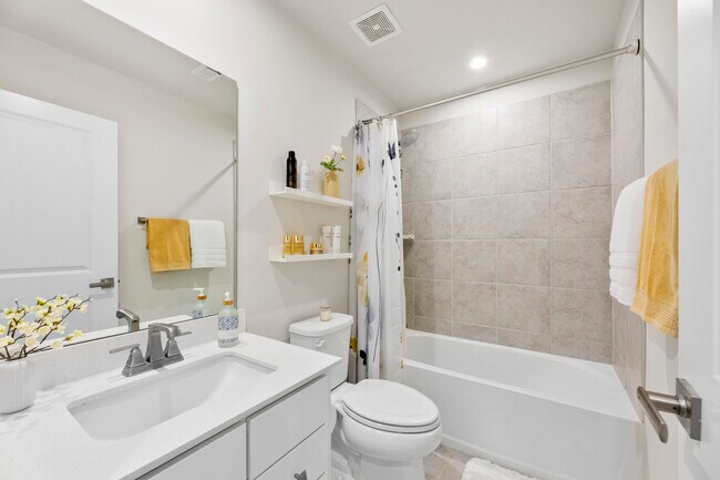 Foto del edificio - 3748 Ellington St