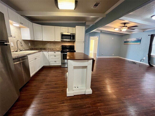 Foto del edificio - 318 Marine Way