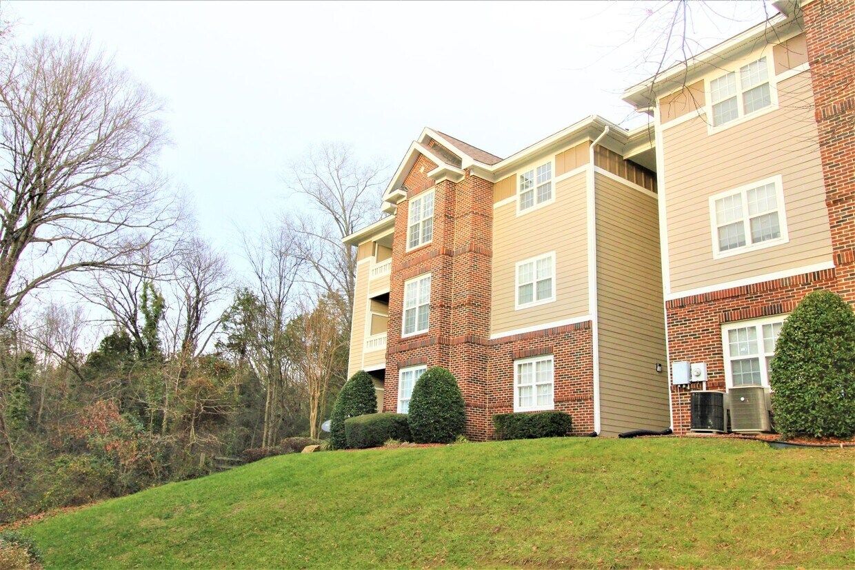 Foto principal - Minutes from UNCC Campus