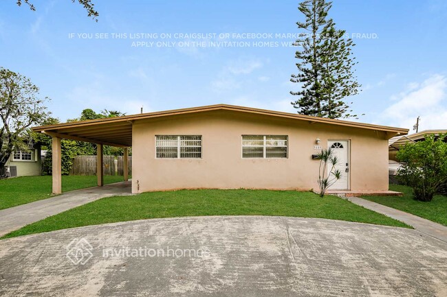 Building Photo - 5115 SW 112th Ave
