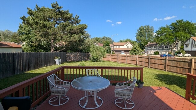 Building Photo - 541 Commanche Trl