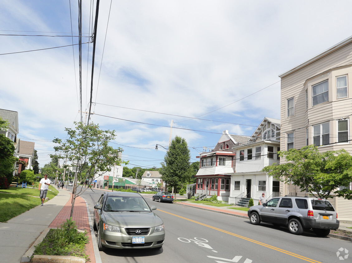 Foto del edificio - 182 Delaware Ave