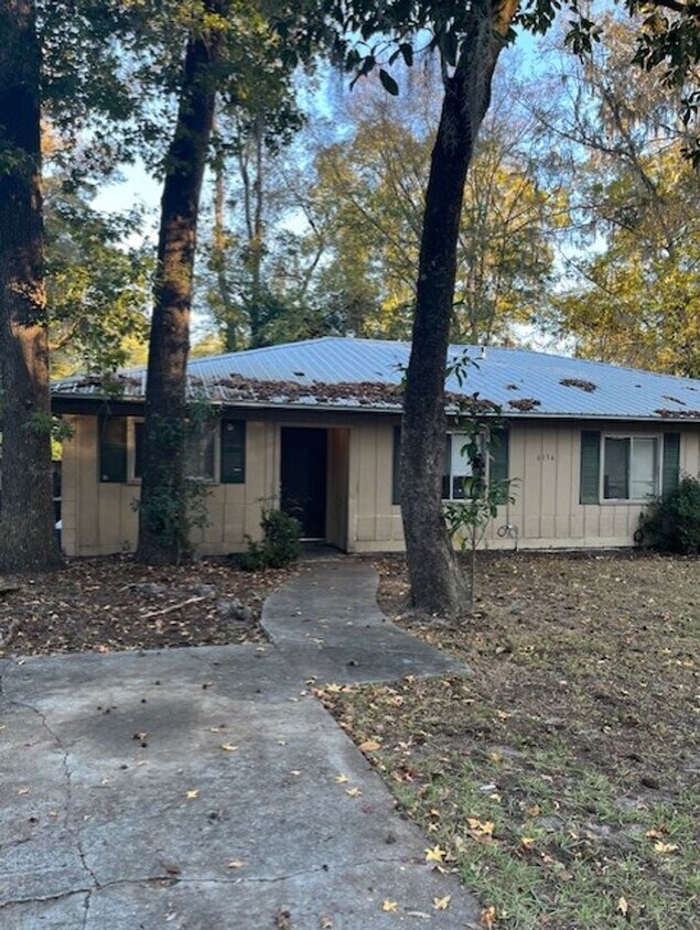 2bedroom/1bath duplex home in an amazing... House Rental in