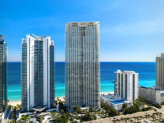 Foto del edificio - 16901 Collins Ave