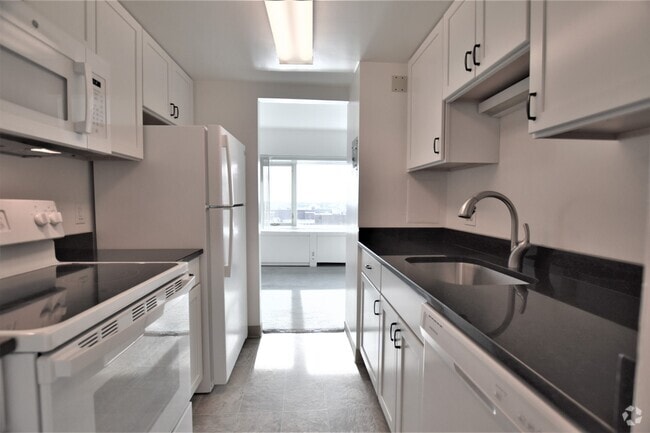 Building Photo - 555 E William St