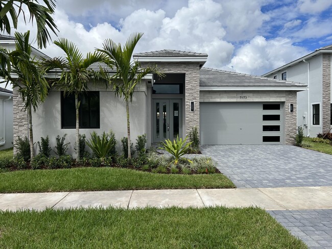 Building Photo - 7173 Montereal Path