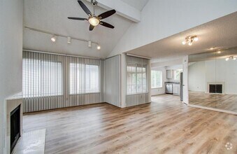 Building Photo - 12400 Overbrook Ln