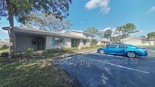 Foto del edificio - 2131 Ridge Rd S