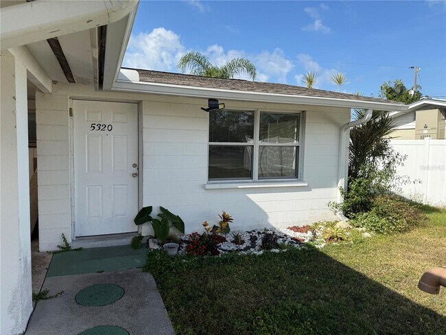 Building Photo - 5322 S Lockwood Ridge Rd