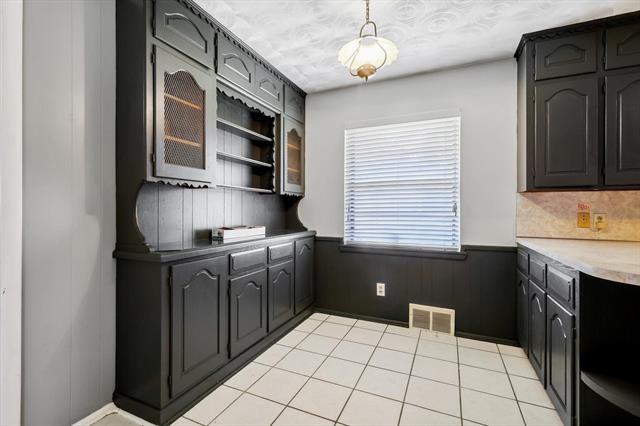 Foto del edificio - 711 Bizerte Ave