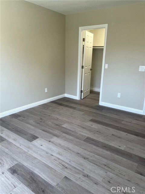 Building Photo - 5912 Santa Ana Ave