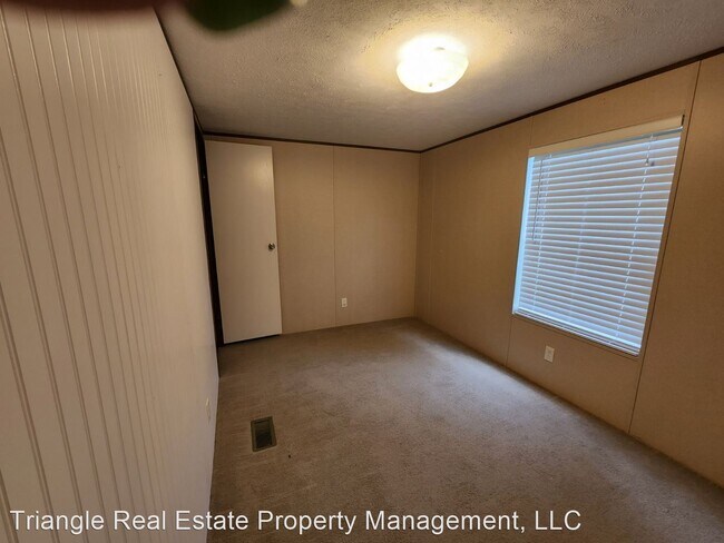 Building Photo - 3 br, 2 bath House - 8500 Friendship Dr - ...