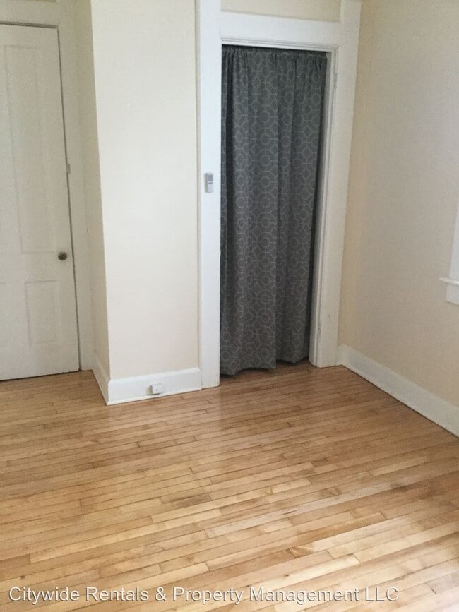 Foto del edificio - 2150 N Booth St