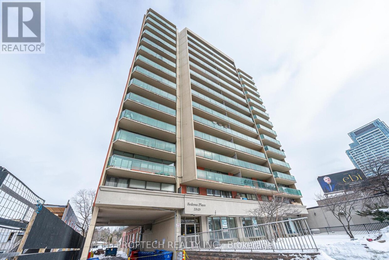 Photo principale - 5949-5949 Yonge St