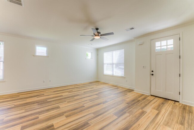 Building Photo - Gorgeous New Construction in the Middle of...