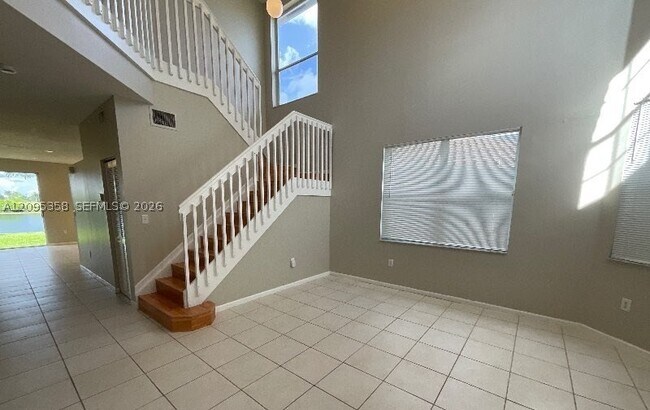 Foto del edificio - 11867 SW 7th St