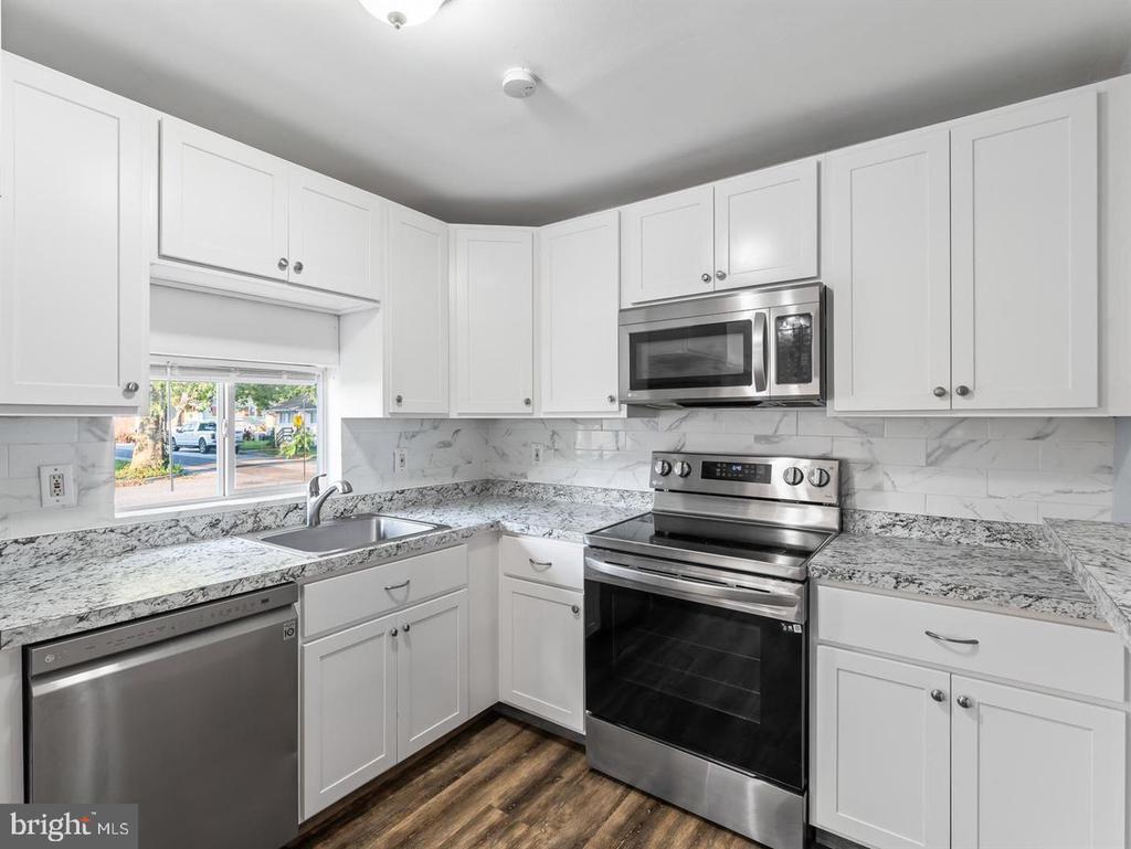 Foto del edificio - 252 G St