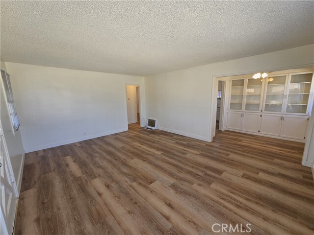 Building Photo - 1758 W 110th St