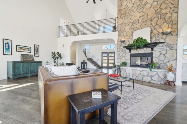 Foto del edificio - 700 Apple Ridge Rd