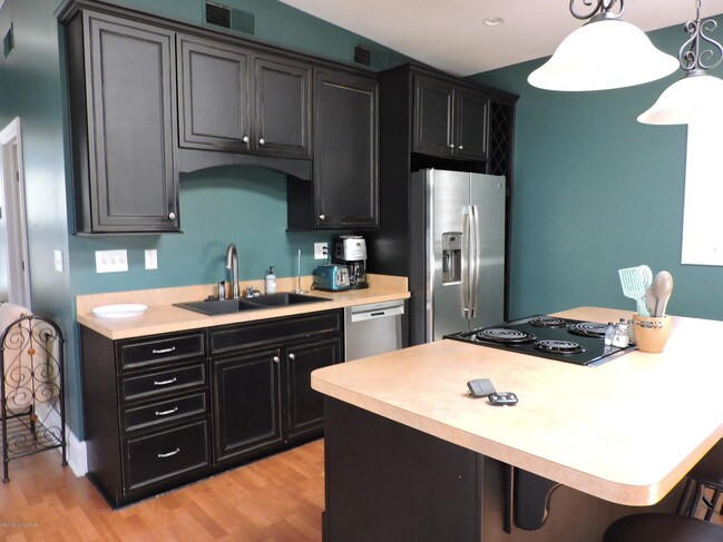 Foto del edificio - 2155 Bonnycastle Ave