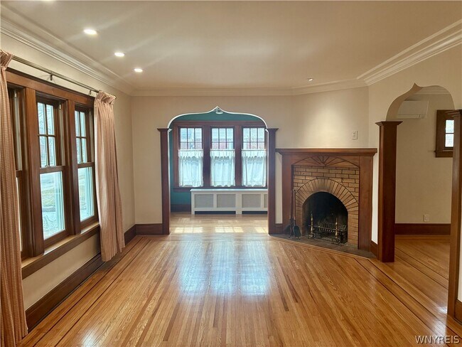 Foto del edificio - 385 Berryman Dr