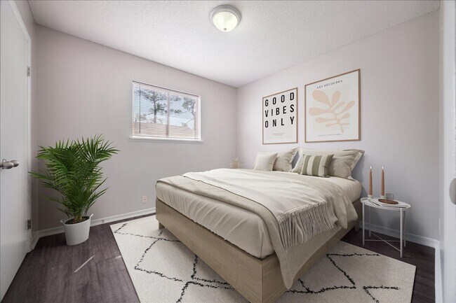 Foto del edificio - Holmes Pointe Apartments