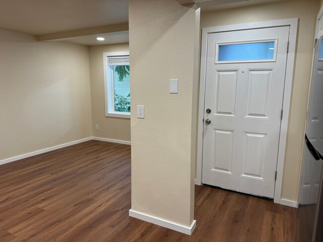 Foto del edificio - 1bd/1ba Kirkland Condo