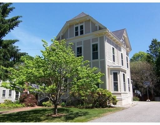 Primary Photo - 246 Park Ave