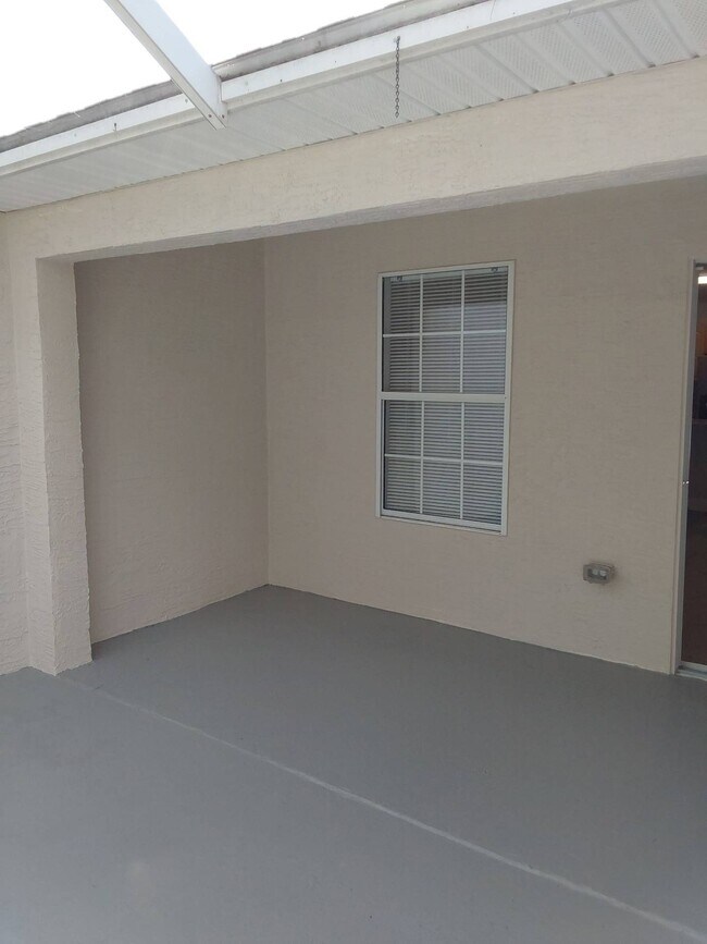 Foto del edificio - 9 Pony Express Dr