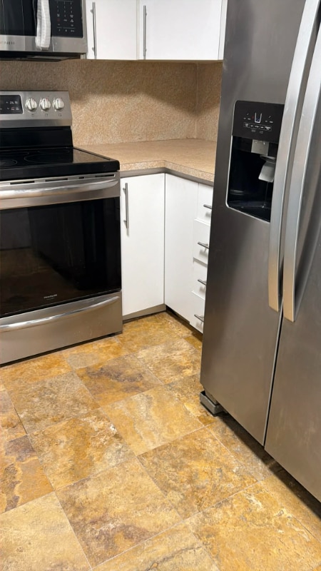 Building Photo - 341 W Park Dr