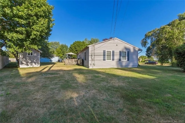 Foto del edificio - 8 Indian Field Rd