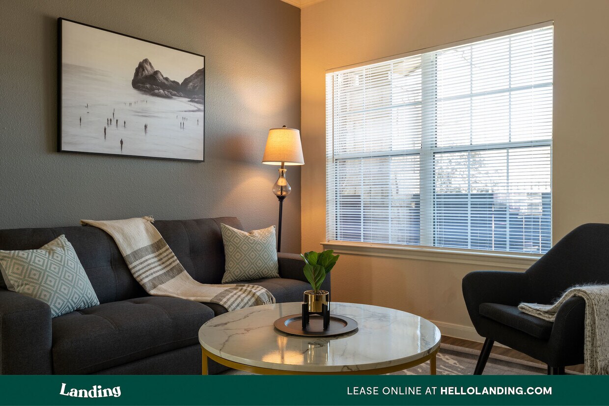 Foto principal - 1215 W Slaughter Ln
